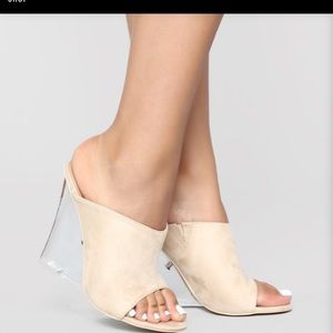 Super cute fashion nova shoes!